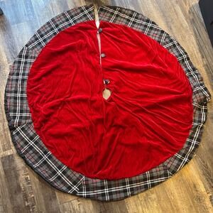 St Nicks Choice Red Velvet Plaid Christmas Tree Skirt